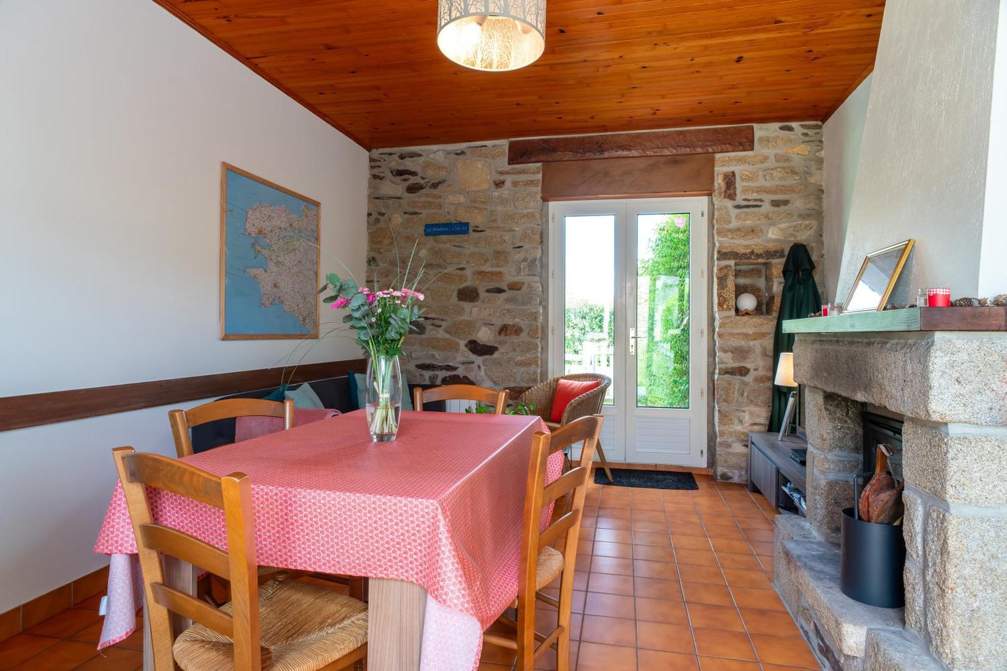 Vila Loustic Plomodiern Exteriér fotografie